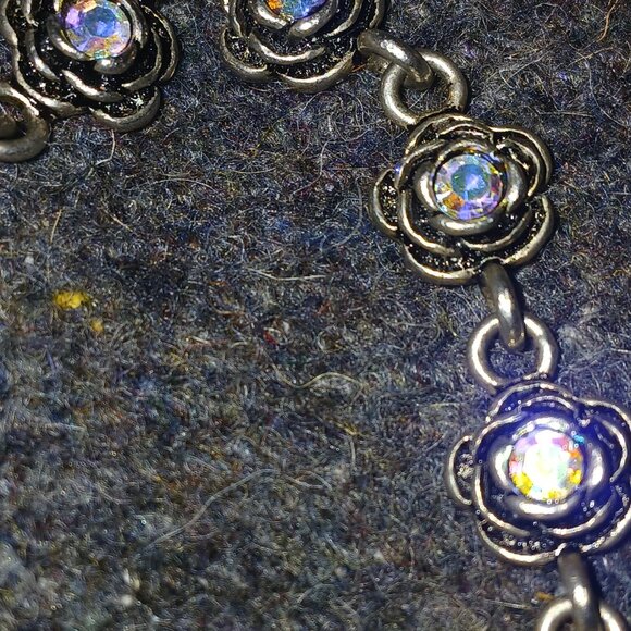 PD SILVER TONED AURORA GEMED BRACELET - Picture 5 of 6